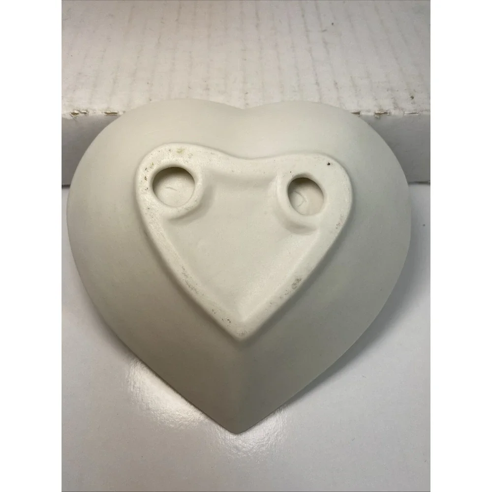 Rare Vintage Ceramic Heart Dish Woven Design With Roses‎ Shaped Trinket 5.5x5.5